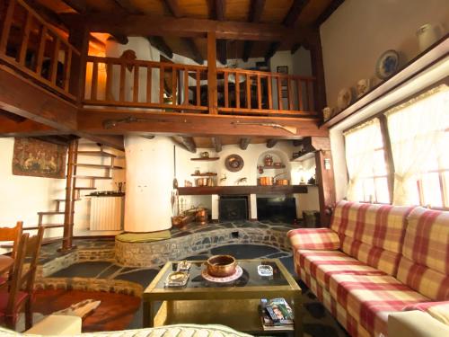 C5 Bordes d'Arinsal, Duplex Rustico con chimenea, Arinsal, zona vallnord - Apartment - Mas de Ribafeta