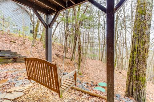 Mountain Oak Manor in Ellijay, USA