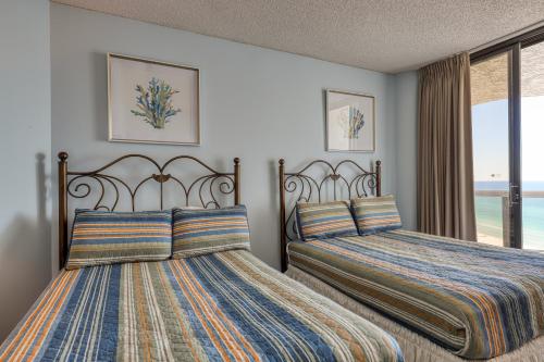 Surfside Resort 4 by Vacasa - image 4