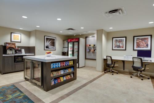 Candlewood Suites Fort Lauderdale Airport-Cruise