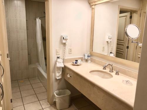 2 double beds