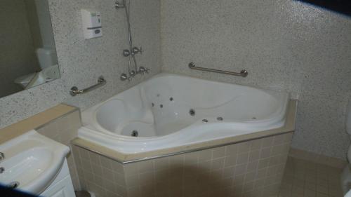 Double Room with Spa Bath