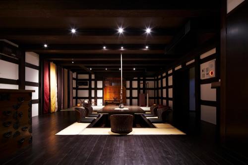 Japanese-Style Room - Tanmonogura