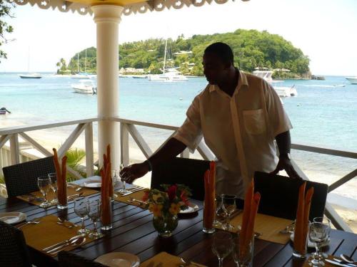 balkon/terras, Paradise Beach Hotel in Arnos Vale