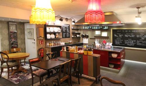 Restaurant, Skanstulls Boutique Hostel in City Center - Södermalm