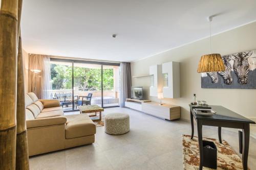 room detail thumbnail 0