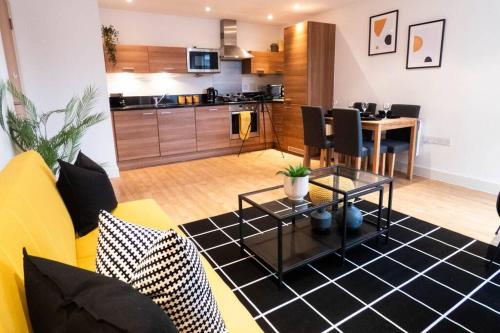 Modern Stylish Two Bedroom Apartment, Reading, , Berkshire