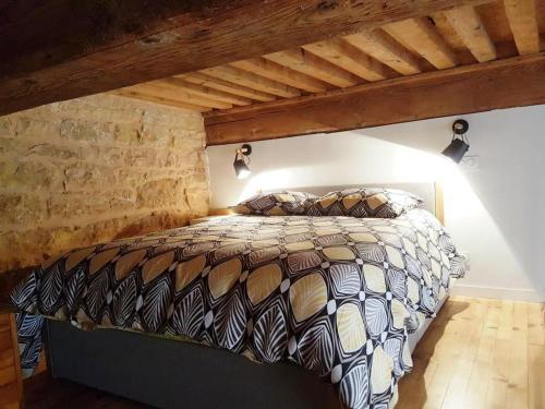 Cosy appartement, dans les pentes de la Croix Rousse, Лион (фото 6)