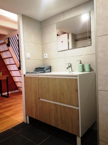 Cosy appartement, dans les pentes de la Croix Rousse, Лион (фото 9)