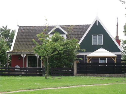 B&B Hippolytushoef - Nicely decorated villa with garden, near the sea - Bed and Breakfast Hippolytushoef