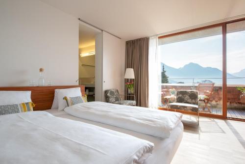 Deluxe Room with Lake View