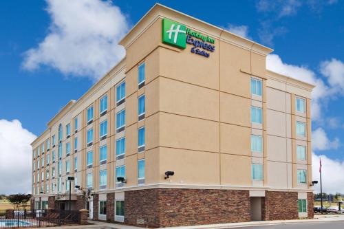 Holiday Inn Express Hotel & Suites Jackson Northeast, an IHG Hotel