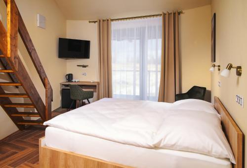 2 double beds
