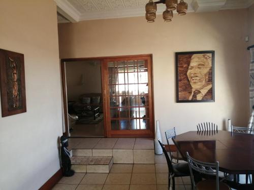 Naisar's Apartments Primrose,Johannesburg photo 4