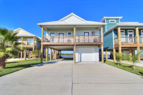 A Heron Paradise Home - main image