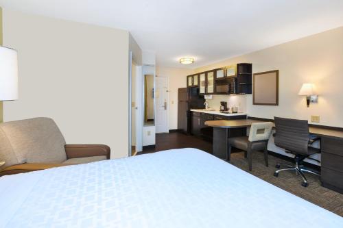 1 queen bed