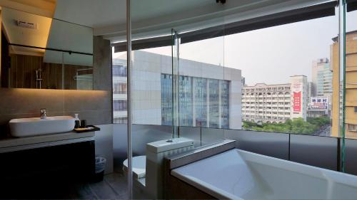 K Hotel - Yizhong – Taichung, KY