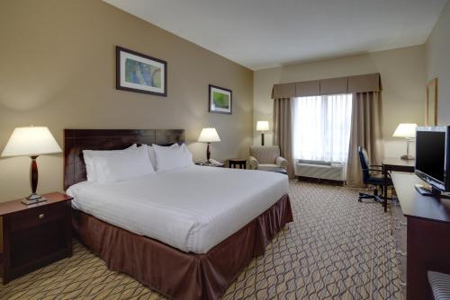 Holiday Inn Express Charles Town