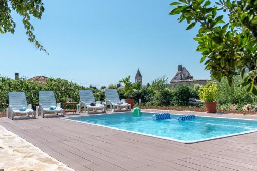 Holiday House Markoč