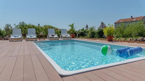 Holiday House Markoč