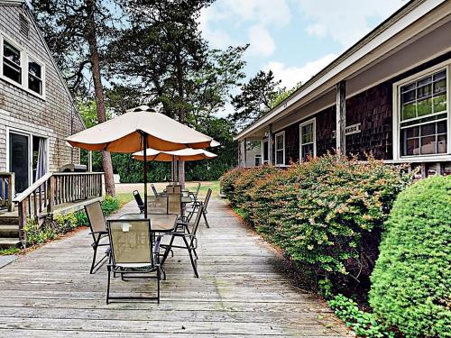 Dennisport Duplex by the Beach - main image
