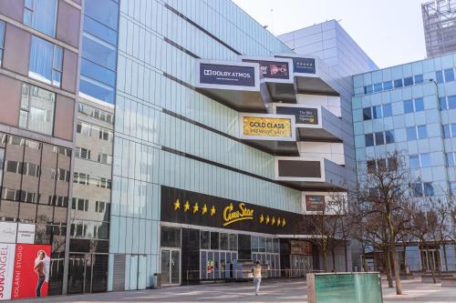 Business Studio Andel, 10 min to Centre, NETFLIX, Paid Parking, Praha (fotografie 6)