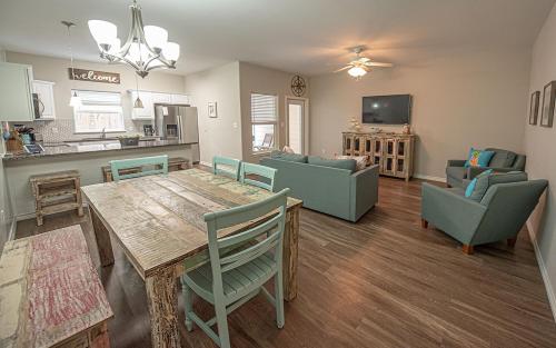 Beachside 302 Townhouse - image 8