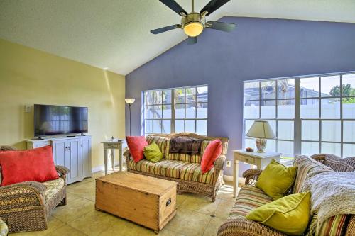 Clean Single-Story Home with Hot Tub - Pets Welcome!
