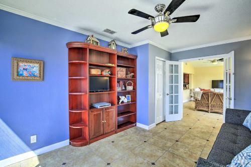 Clean Single-Story Home with Hot Tub - Pets Welcome! in New Port Richey (FL)