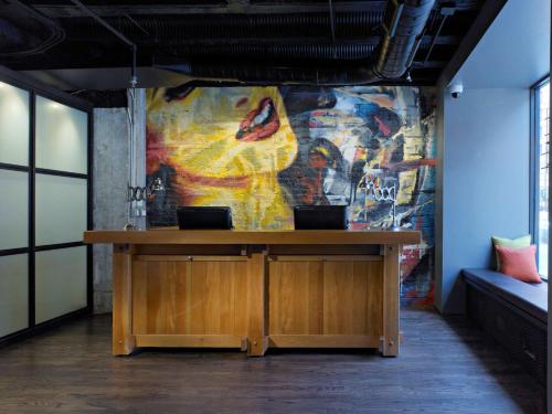 ACME Hotel Company