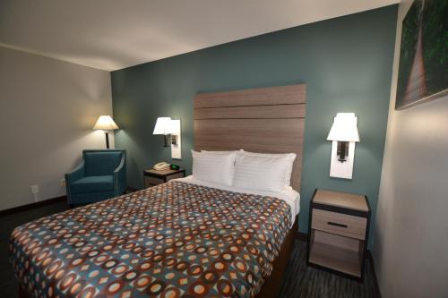 Countryside Inn & Suites Omaha East-Council Bluffs IA