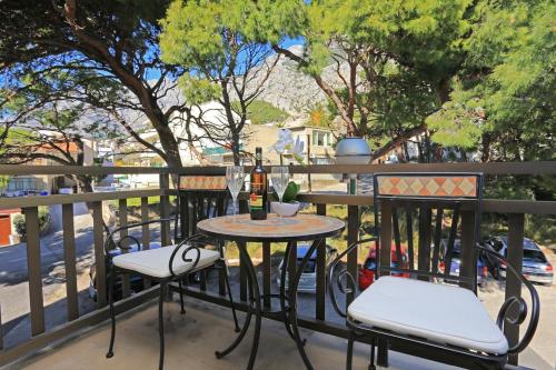 Apartments with a parking space Makarska - 18185 Makarska 