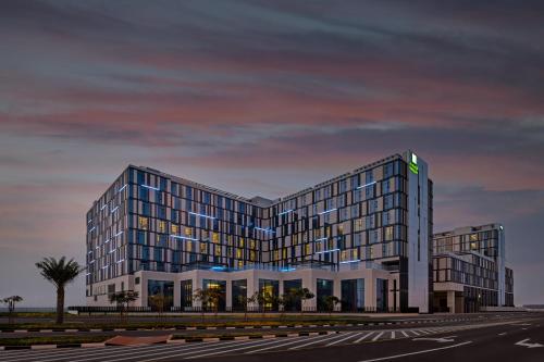 Exterior view, Staybridge Suites Dubai Al-Maktoum Airport By IHG in Jebel Ali