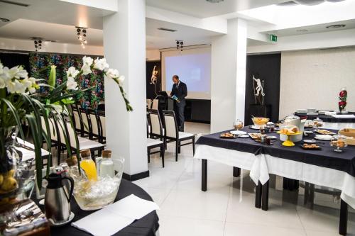 Hotel Muchacho - image 14