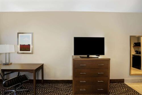 La Quinta by Wyndham Tuscaloosa McFarland - image 14