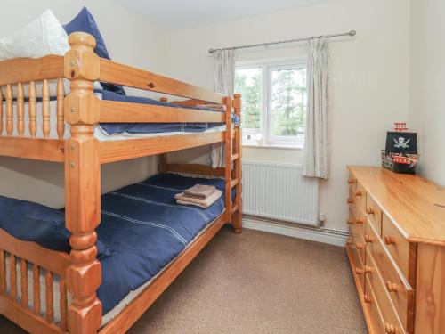 2 Organsdale Cottages - image 2