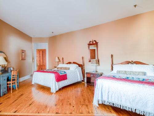 Double Room with Two Double Beds