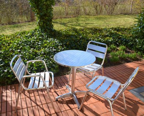 Sleeps 3