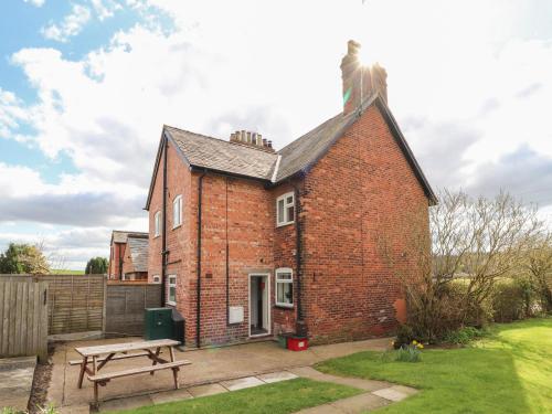 1 Organsdale Cottages - image 8