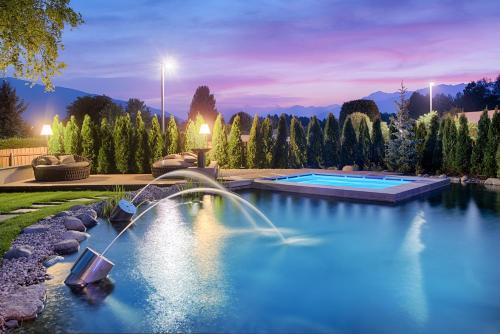  Majestic - Unique Spa Resort in Bruneck