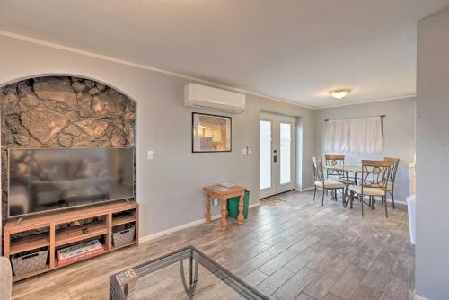 Charming Split-Level Home by Antelope Canyon Tour!, Page (zdjęcie 5)