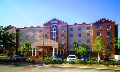 Exterior view, Holiday Inn Express Hotel & Suites Orange City in Orange City (FL)