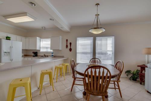 Spinnaker Pointe Unit 3B Townhouse - image 8