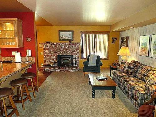109 Premium Condo