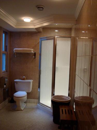 Kingston Hotel Room Type - Double Room with Shared Bathroom