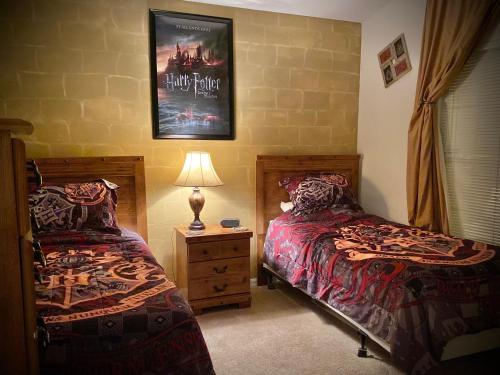 Sunflower- 5 Bedroom Vacation Home in the Disney Area with a Private Pool and Spa - image 9