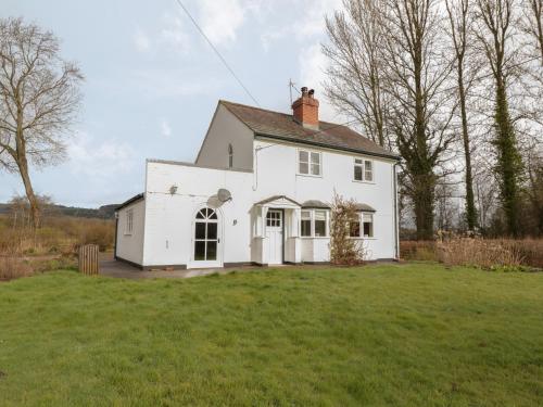 Glanbrogan Cottage, , Mid Wales