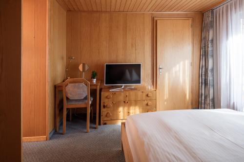 1 twin bed