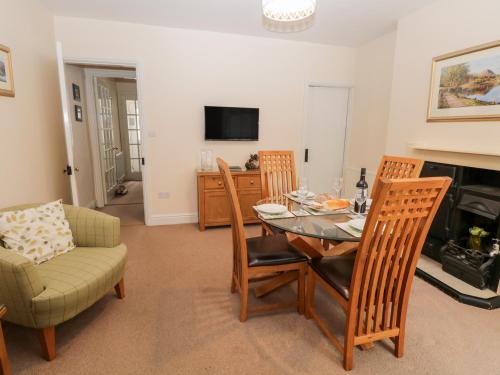 Raglan Cottage - image 2