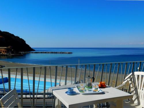  Trilocale con Meravigliosa Vista Mare, Levanto in Levanto